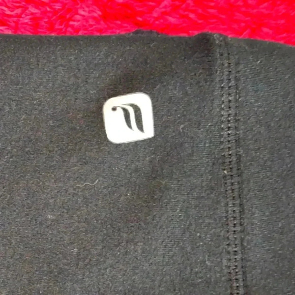 Fabletics powerhold  crop - Picture 3 of 3